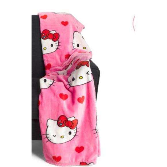 Hello Kitty Valentine’s Hearts And Kittys Throw Blanket - Picture 1 of 3